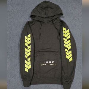 WISIN Y YANDEL YELLOW TEXT BLACK TOUR PULLOVER HOOD